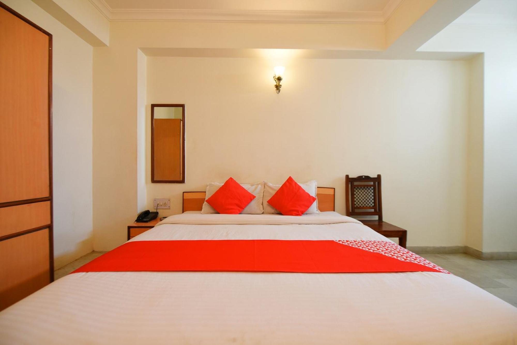 Oyo C M Regency Hotell Jaipur Eksteriør bilde
